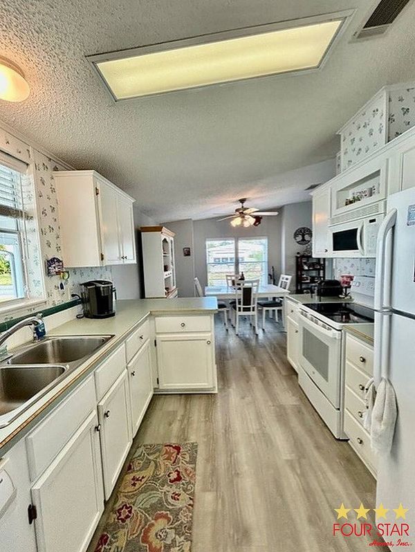 415 Los Indios, Edgewater FL 32141