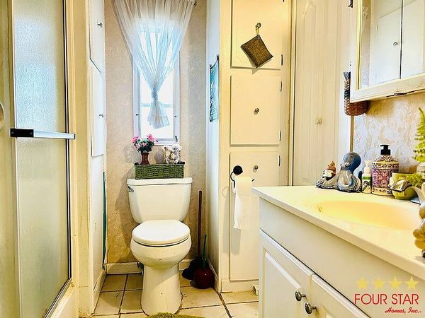 107 Queens Dr, Leesburg FL 34748