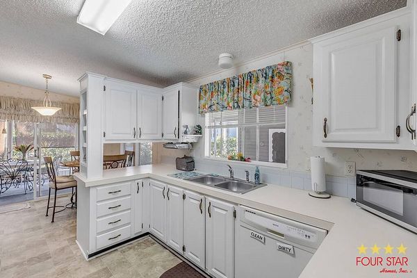 271 Costa Rica, Edgewater FL 32141