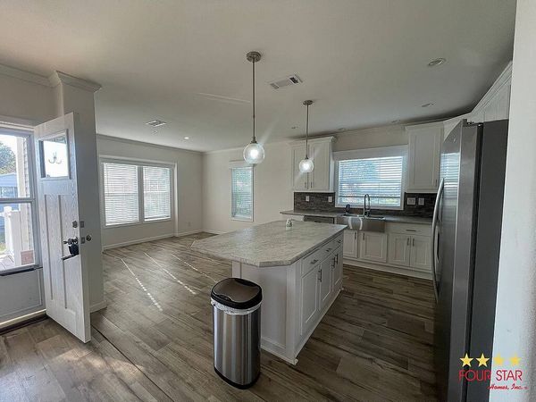221 Mouse Mountain Dr, Davenport FL 33896