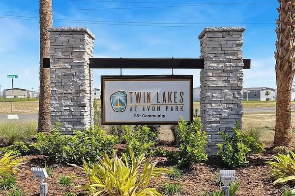33 Live Bait Dr., Avon Park FL 33825