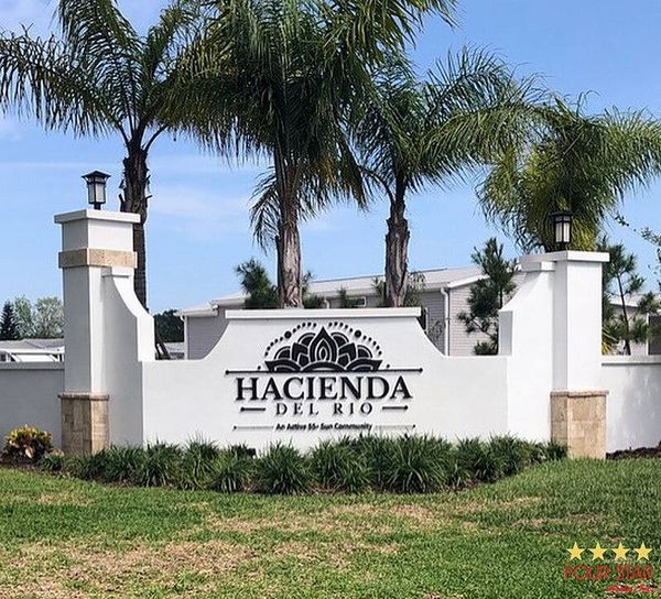 369 Los Indios, Edgewater FL 32441