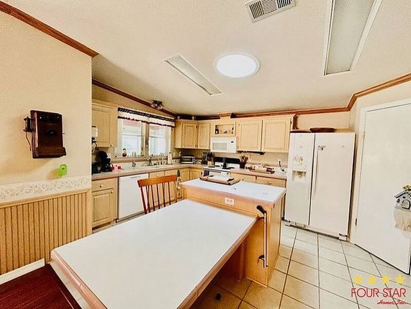 369 Los Indios, Edgewater FL 32441