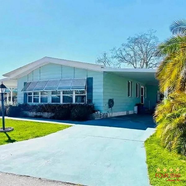 83 Sea Fern Dr, Lot 111, Leesburg FL 34788