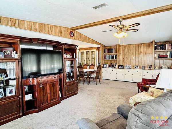 83 Sea Fern Dr, Lot 111, Leesburg FL 34788