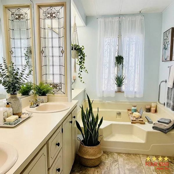 83 Sea Fern Dr, Lot 111, Leesburg FL 34788