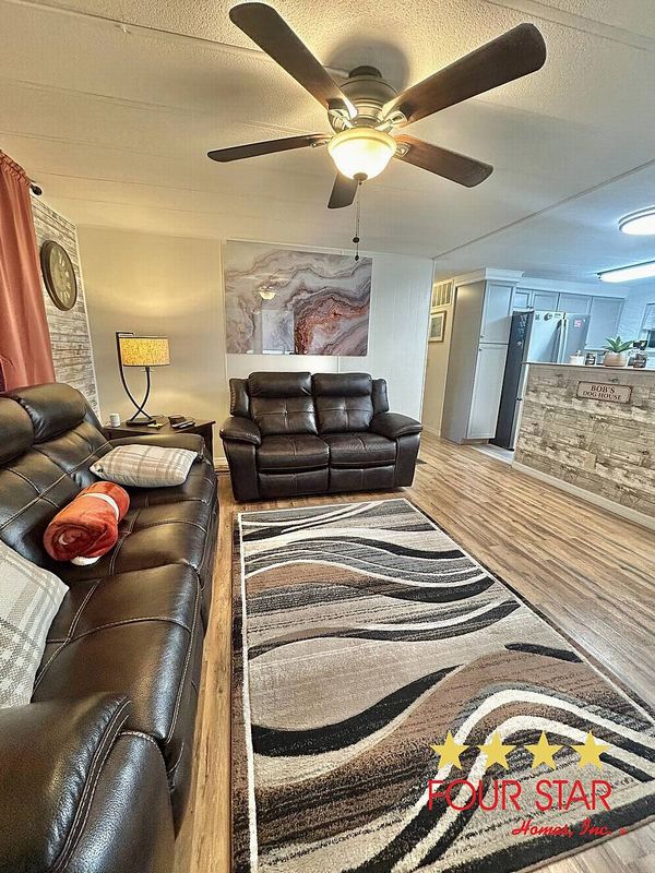 10 COACHMANS CT, South Daytona FL 32119