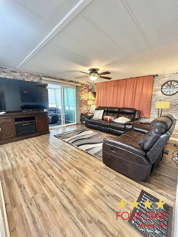 10 COACHMANS CT, South Daytona FL 32119