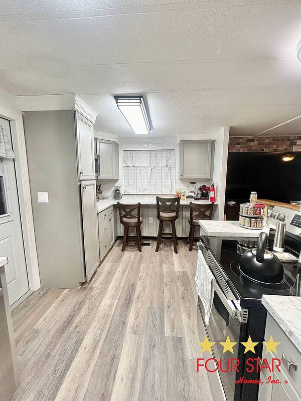 10 COACHMANS CT, South Daytona FL 32119