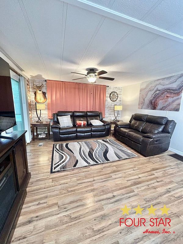 10 COACHMANS CT, South Daytona FL 32119