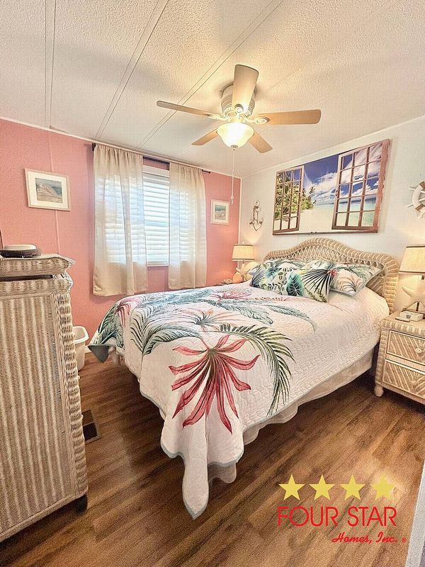 10 COACHMANS CT, South Daytona FL 32119