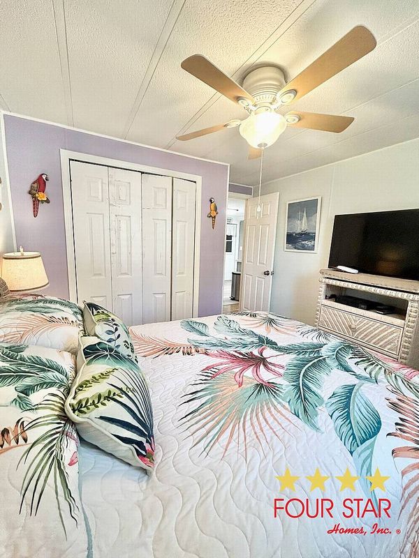 10 COACHMANS CT, South Daytona FL 32119