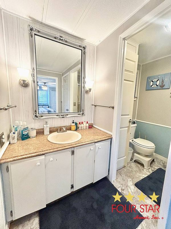 10 COACHMANS CT, South Daytona FL 32119