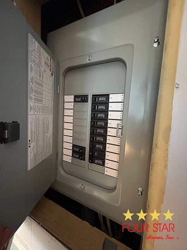 10 COACHMANS CT, South Daytona FL 32119