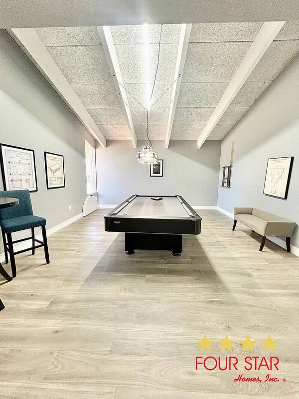 10 COACHMANS CT, South Daytona FL 32119