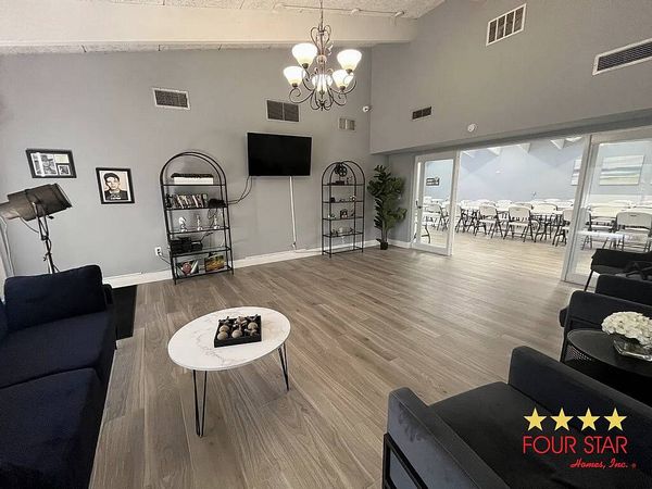 10 COACHMANS CT, South Daytona FL 32119