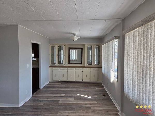 2325 Fremont Dr., Sarasota FL 34238