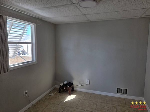 2325 Fremont Dr., Sarasota FL 34238