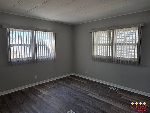 2325 Fremont Dr., Sarasota FL 34238