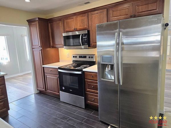 2325 Fremont Dr., Sarasota FL 34238