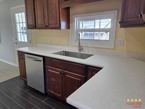 2325 Fremont Dr., Sarasota FL 34238