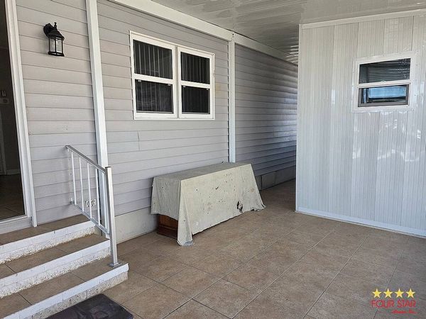 2325 Fremont Dr., Sarasota FL 34238