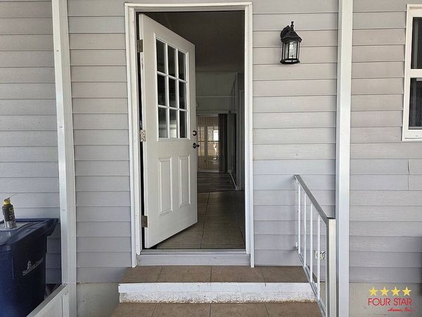 2325 Fremont Dr., Sarasota FL 34238