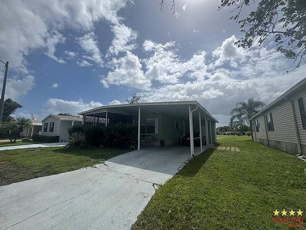 14614 Firestone St, Orlando FL 32826