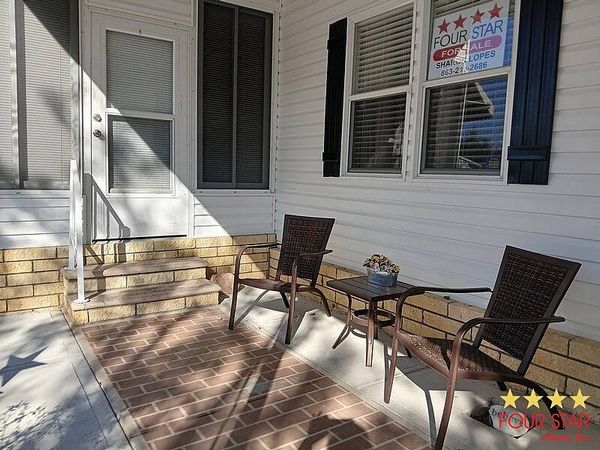 435 Kingslake Dr, DeBary FL 32713