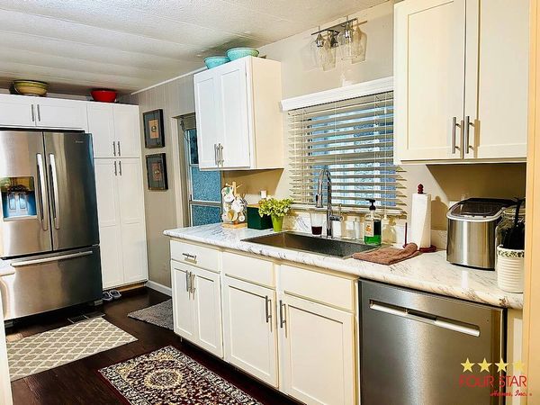 15 KINGS BLVD, Leesburg FL 34748