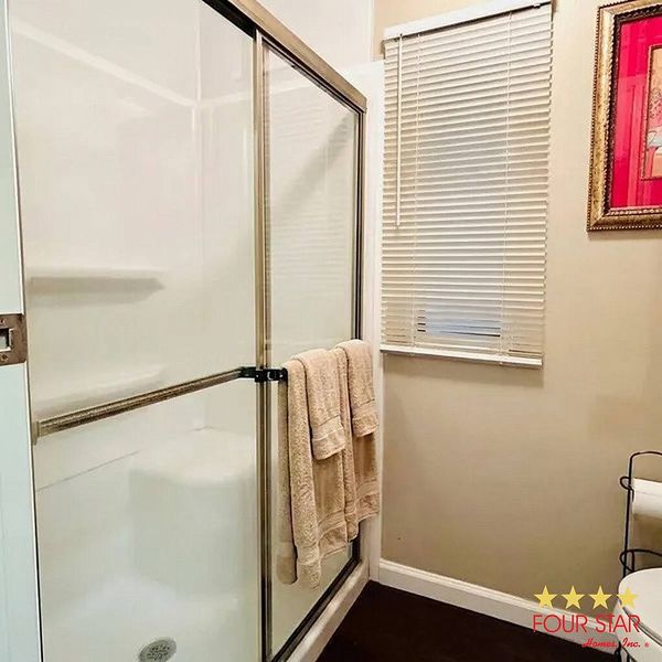 15 KINGS BLVD, Leesburg FL 34748