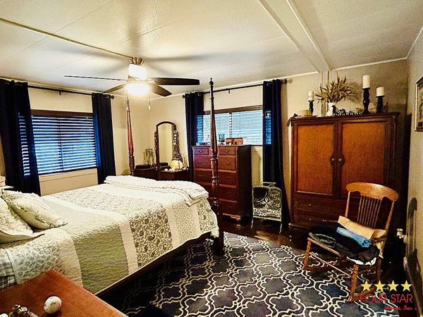 15 KINGS BLVD, Leesburg FL 34748