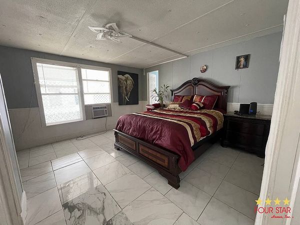 2860 Holster Way, Orlando FL 32822