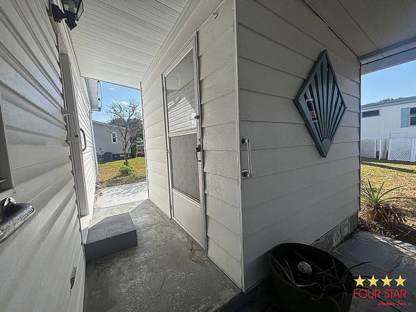 1060 Marcy Dr, DeLand FL 32724