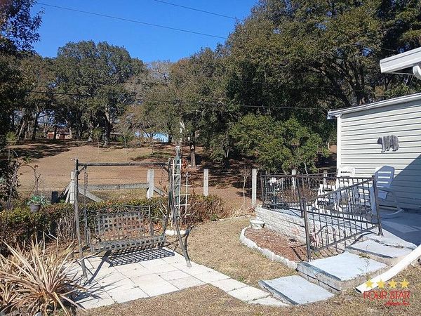 381 Spring Lake Dr, DeLand FL 32724