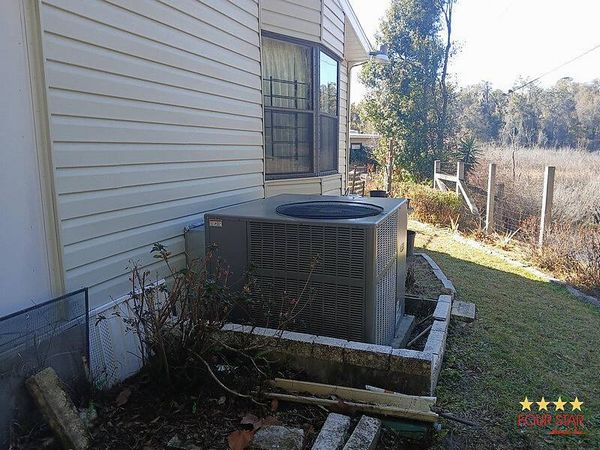 381 Spring Lake Dr, DeLand FL 32724