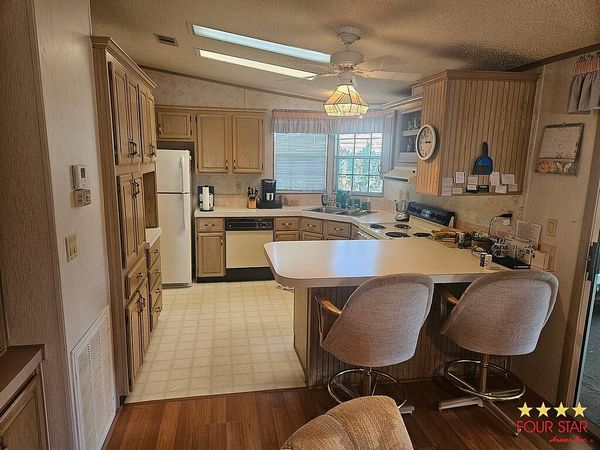 4730 13th St. E, Lot 160, Bradenton FL 34203