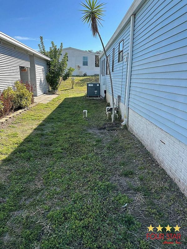 2066 E Lakeview, Sebastian FL 32958