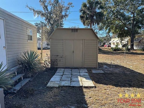 10711 Dakota Oaks Dr, Riverview FL 33569