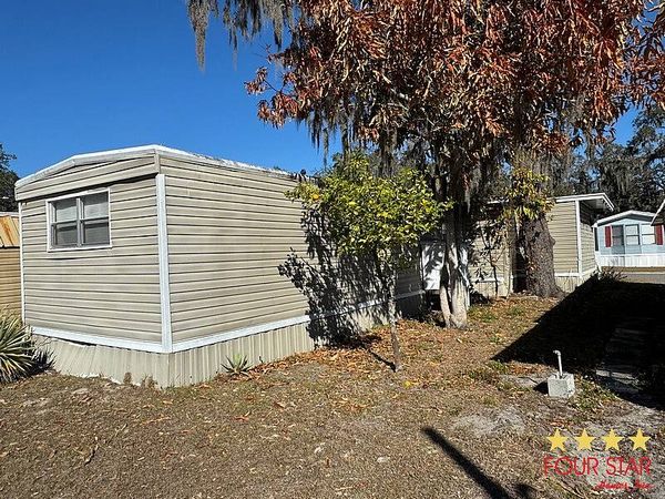 10711 Dakota Oaks Dr, Riverview FL 33569