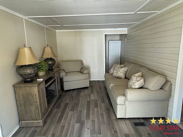 10711 Dakota Oaks Dr, Riverview FL 33569