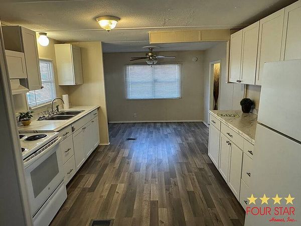 10711 Dakota Oaks Dr, Riverview FL 33569