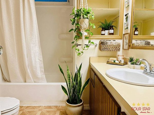 250 DUKE CIRCLE, Leesburg FL 34748