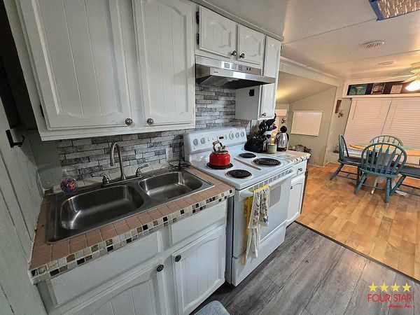 609 Highway 466, Lot 548, Lady Lake FL 32159