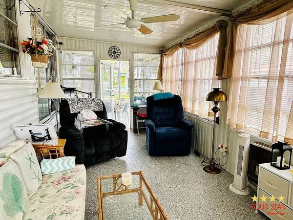 105 QUEENS DR, Leesburg FL 34748