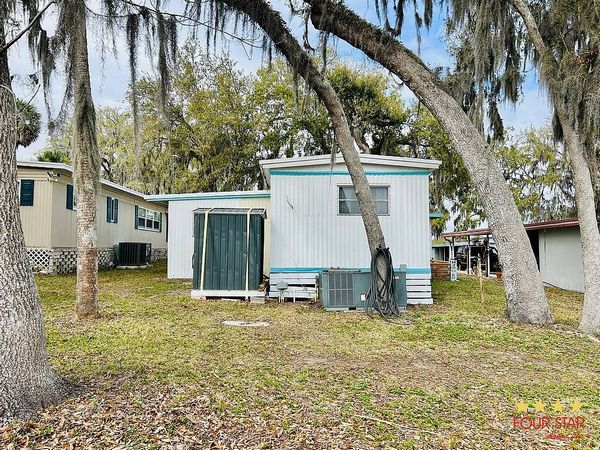 105 QUEENS DR, Leesburg FL 34748