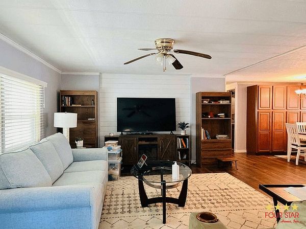 17 GRANADA LN, Leesburg FL 34748