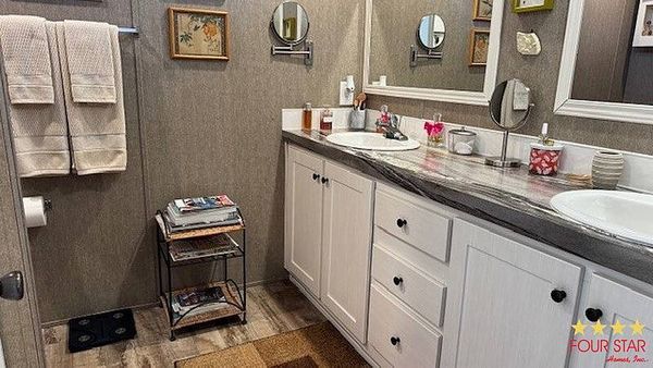 8775 20th St, Lot 421, Vero Beach FL 32966