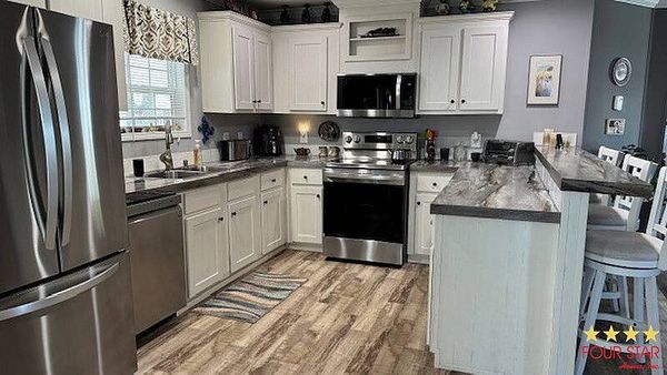 8775 20th St, Lot 421, Vero Beach FL 32966