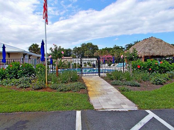 22 Royal Palm Circle, Port Orange FL 32127